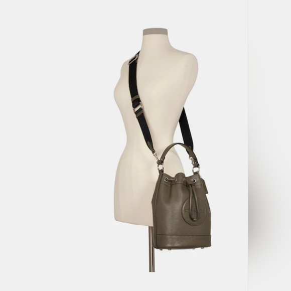 2pc COACH SET Dempsey Drawstring Bucket Bag Corner Zip Wristlet - Picture 6 of 15